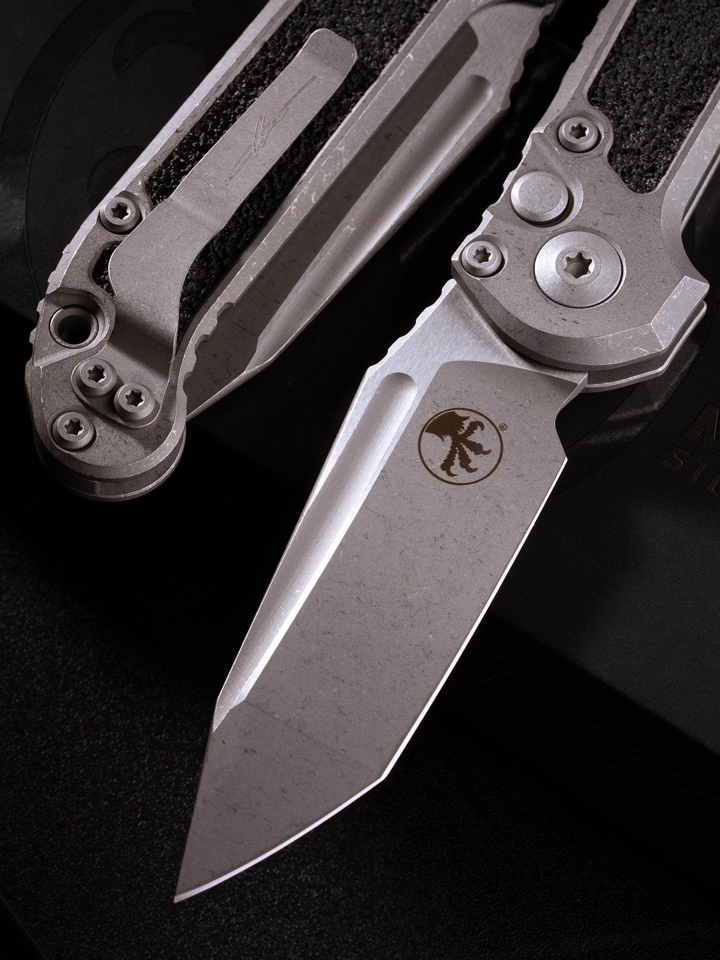 L.U.D.T TANTO EDGE MARFIONE SELECT APOCALYPTIC FINISH APOCALYPTIC FINISH TITANIUM W/ TEXTURED INLAY APOCALYPTIC STAINLESS