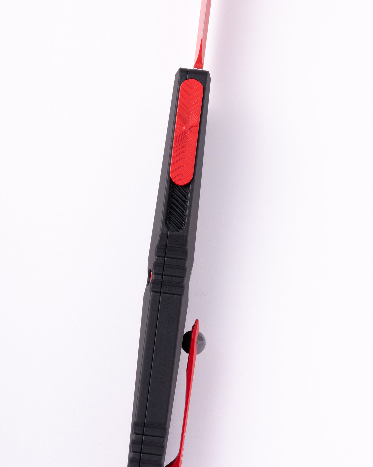 Combat Troodon® D/E Gen III Red Standard Red Claw Black Chassis (1142-1RDSK)