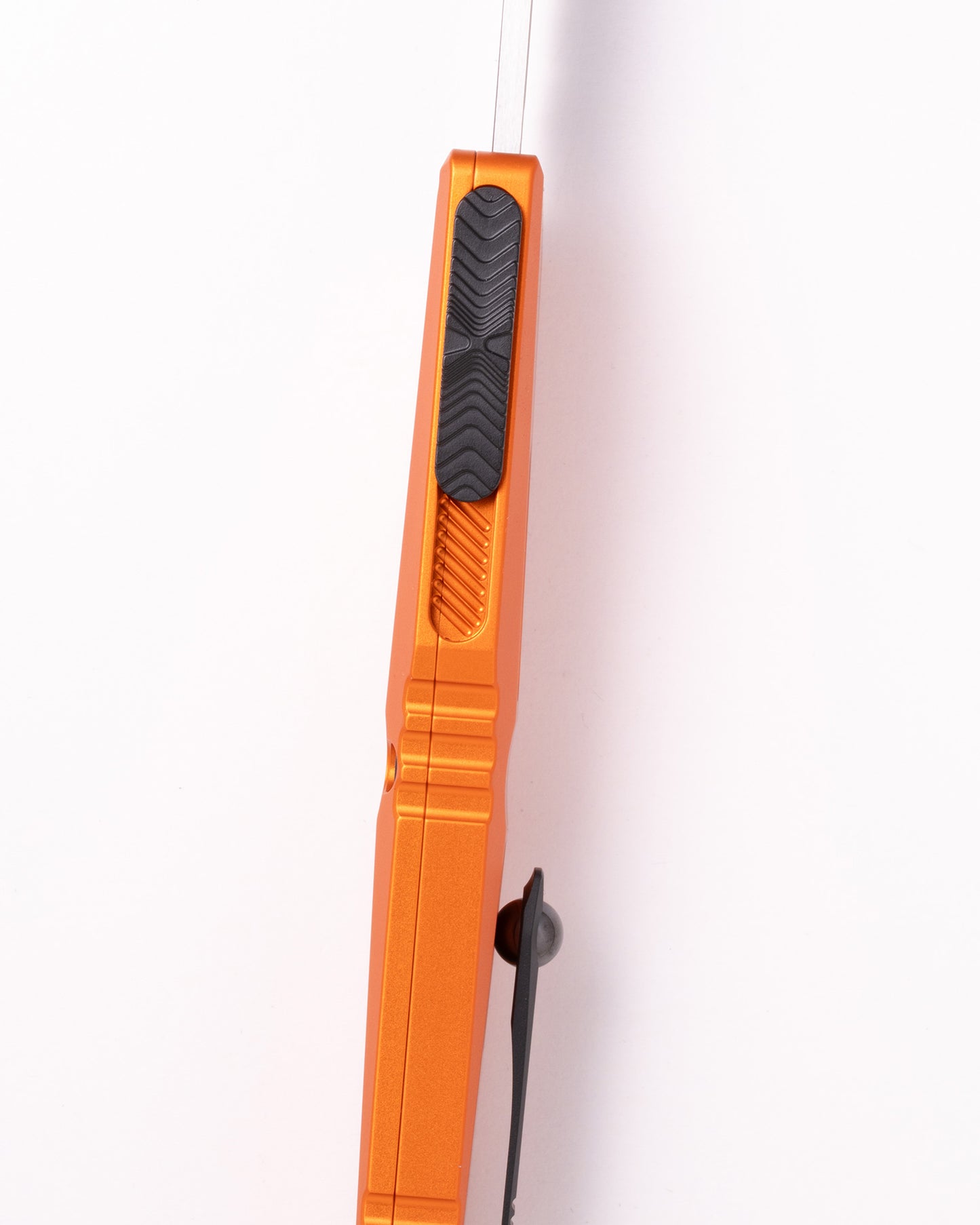 Combat Troodon® S/E Gen III Black Part Serrate Orange (1143-2OR)