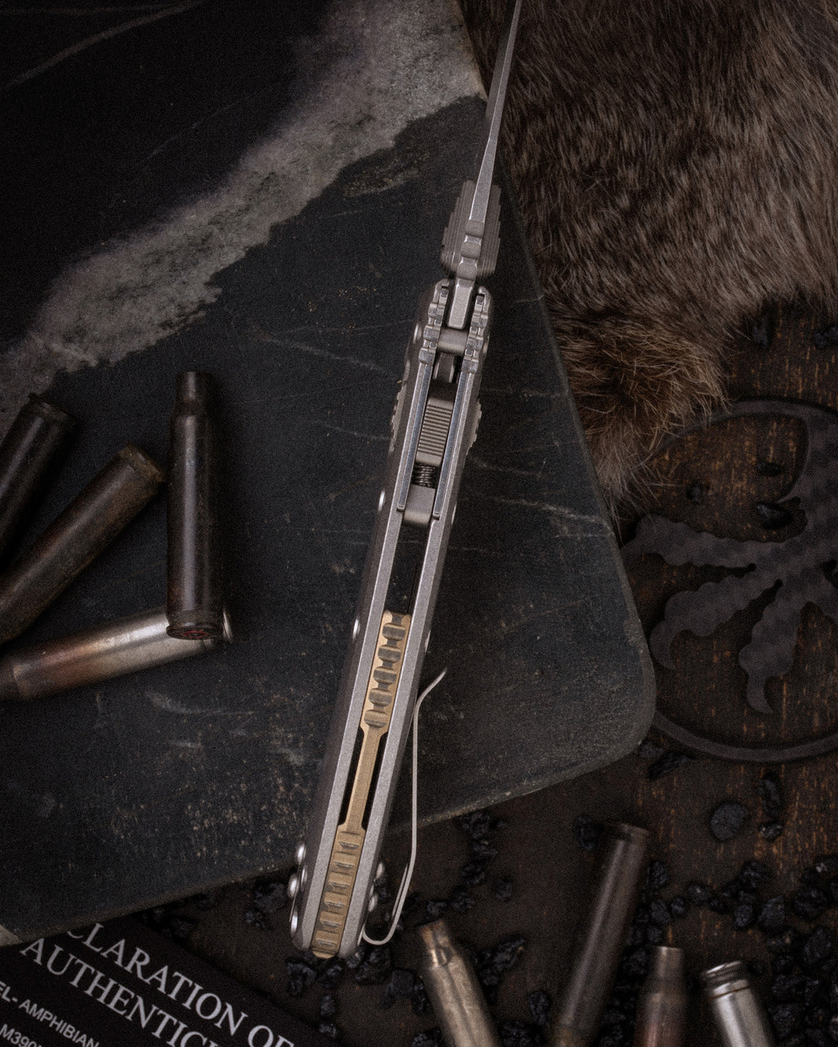 Amphibian® Mini RAM-LOK® MARFIONE SELECT STONEWASH FINISH STONEWASH FINISH SLAB SIDE TITANIUM WITH BRONZE TITANIUM ACCENT DOUBLE VAPOR BLAST STAINLESS (137MRL-10MS1)