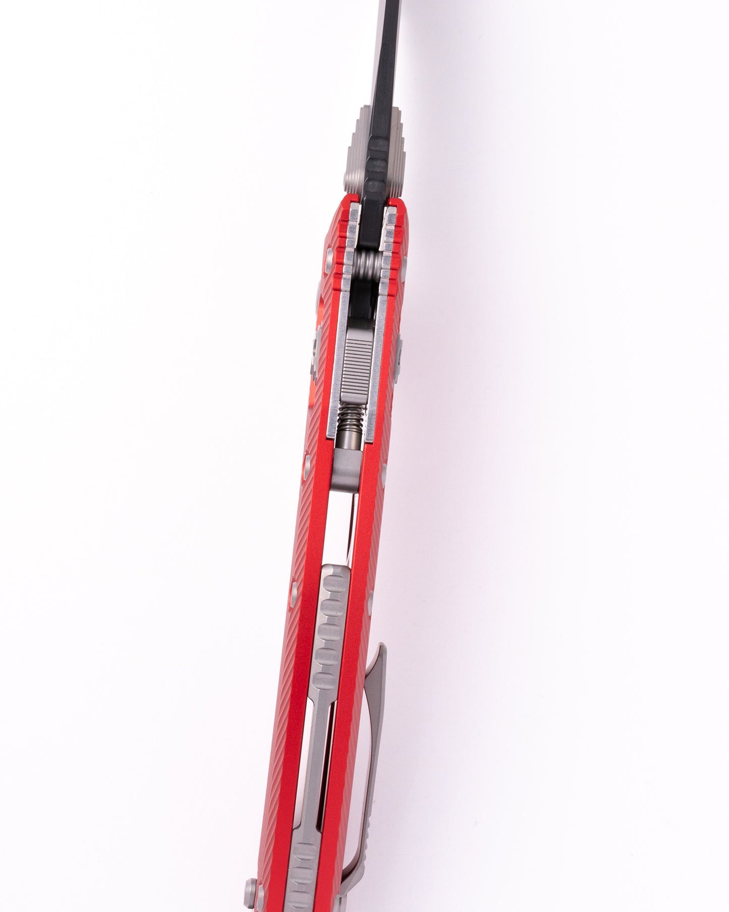 AMPHIBIAN RAM-LOK S/E BLACK PART SERRATE FLUTED ALUMINUM RED (137RL-2FLRD)