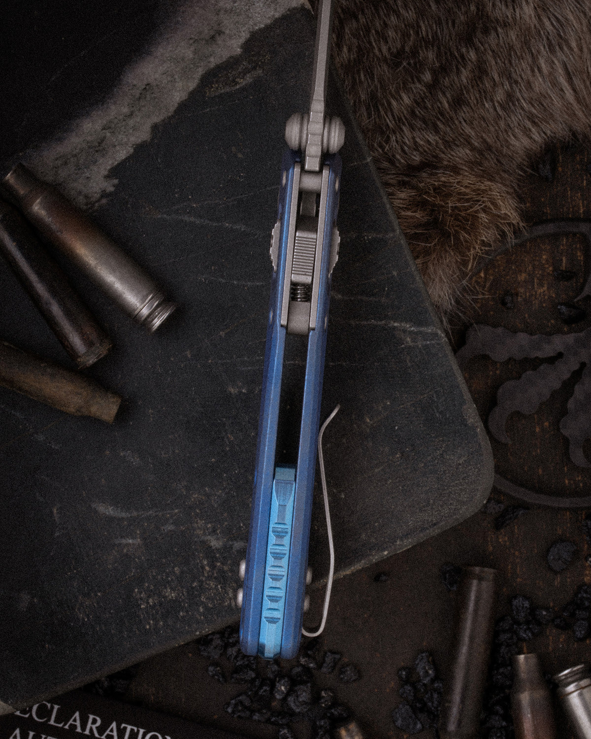 MSI® RAM-LOK® MINI FULL SERRATED MARFIONE SELECT APOCALYPTIC® FINISH ANTIQUE BLUE ANODIZED FLUTED TITANIUM W/ BLUE TITANIUM ACCENT APOCALYPTIC® STAINLESS (210M-12APFLMS2)