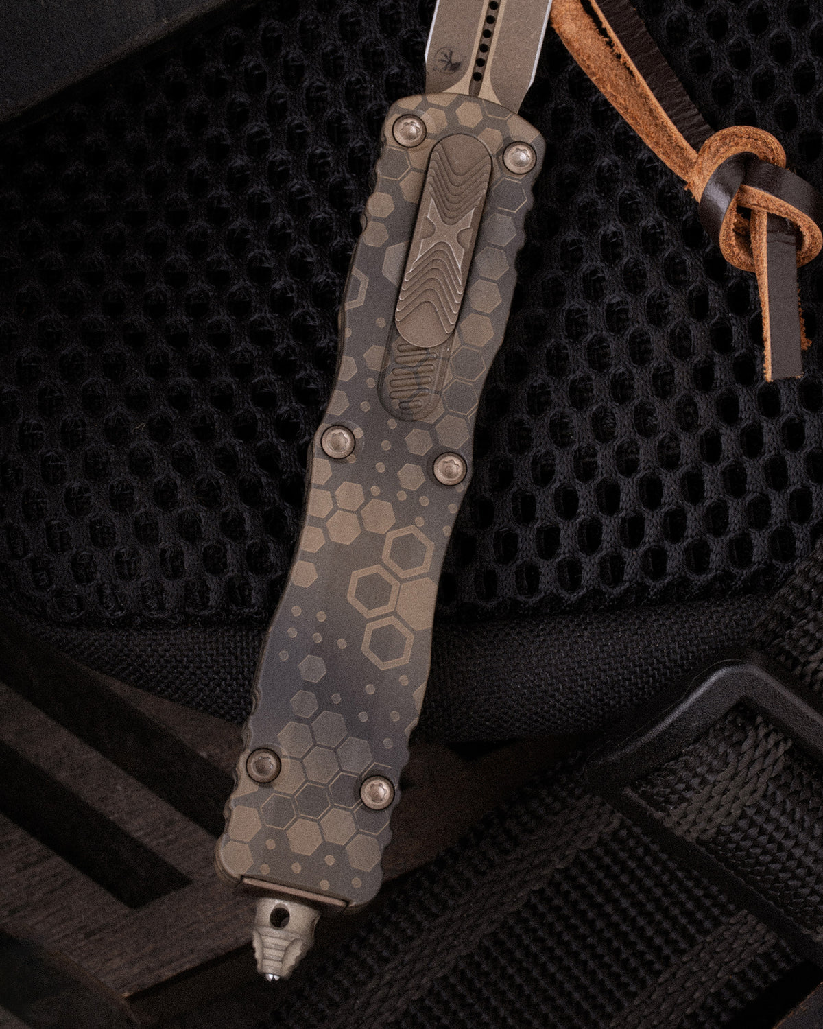 Dirac® D/E Apocalyptic® Signature Series Badlands Hex Camo Bronzed (225-13APBNHXCS)