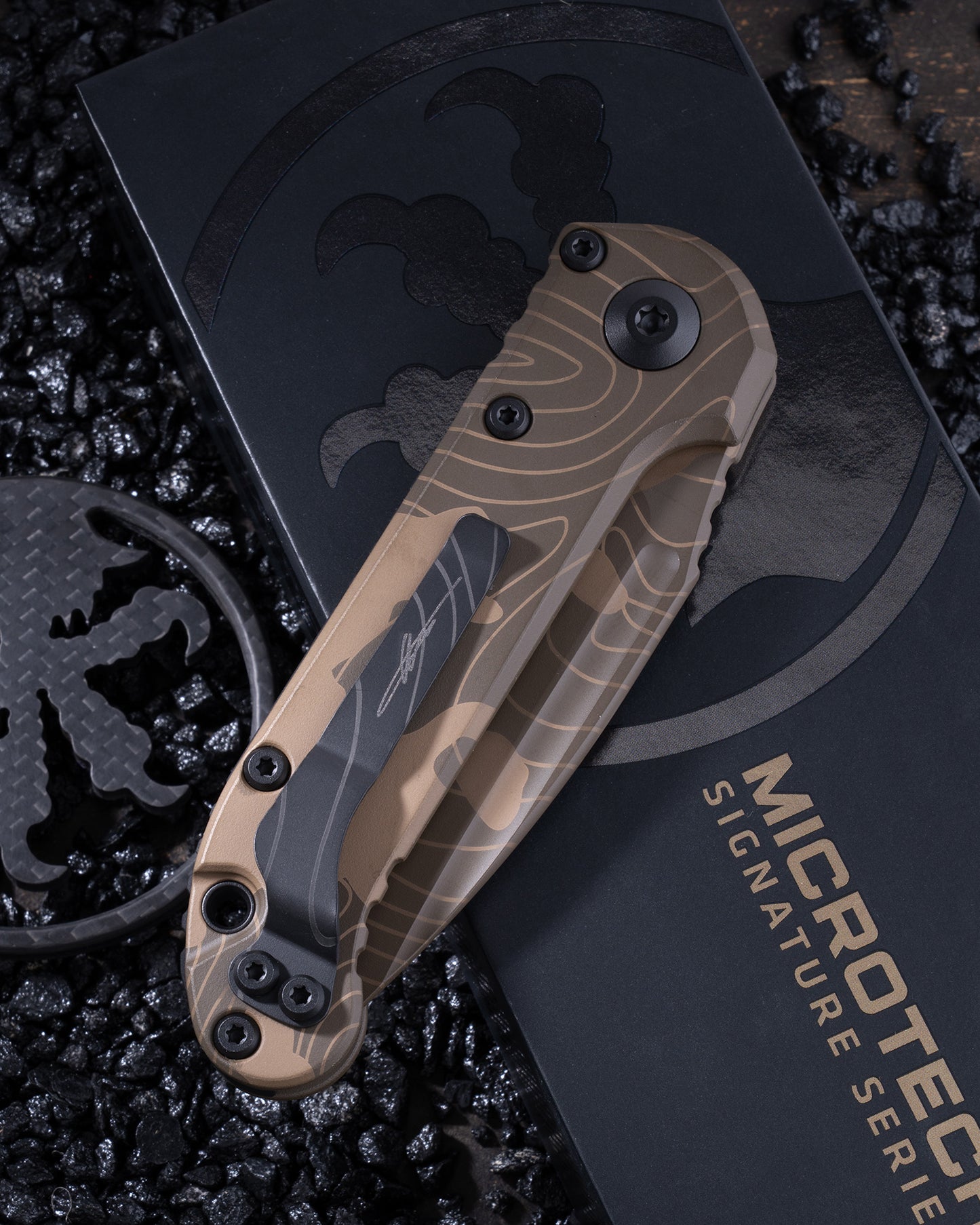 L.U.D.T.® S/E GEN III Signature Series Smooth Handle Topographic Badlands Camo Standard