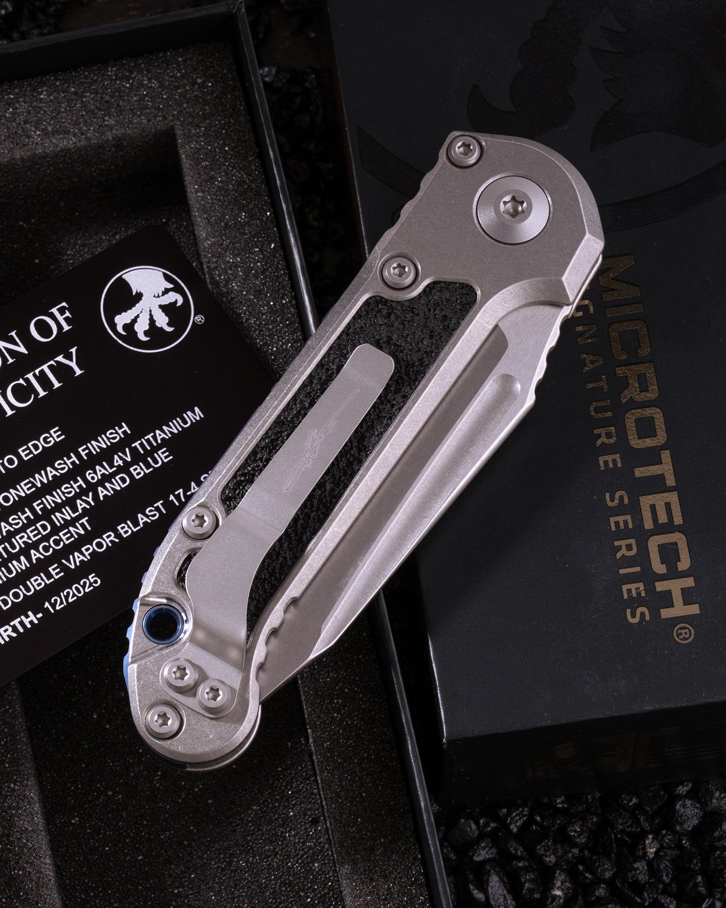 L.U.D.T TANTO EDGE MARFIONE SELECT STONEWASH FINISH STONEWASH FINISH TITANIUM W/ TEXTURED INLAY AND BLUE TITANIUM ACCENT DOUBLE VAPOR BLAST STAINLESS