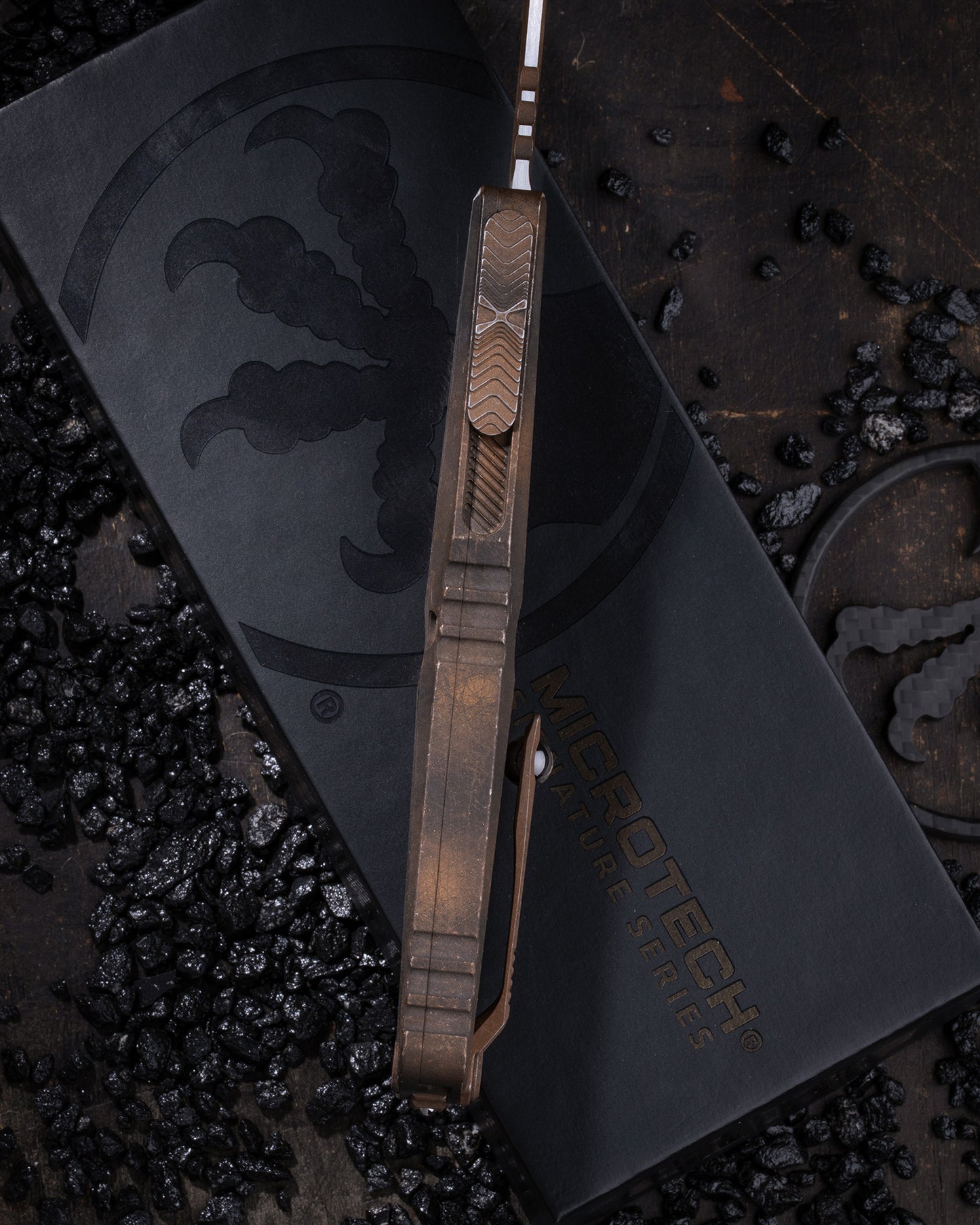 Combat Troodon Bowie Gen III Plague Outbreak Standard (1146-1PLOBS)