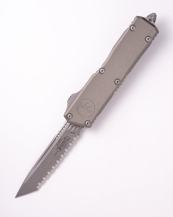 Scarab® II Gen III Executive T/E Apocalyptic Full Serrate Natural Clear (1177-12APNC)