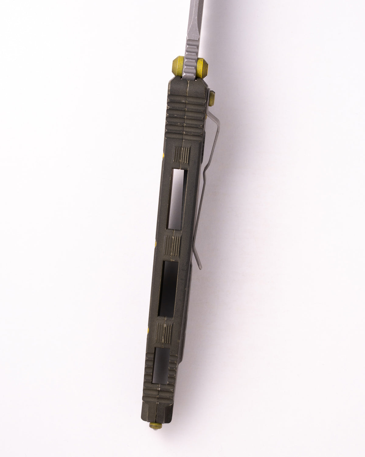 SOCOM® ELITE T/E APOCALYPTIC® FULL SERRATED DISTRESSED GRENADE GREEN (161-12DGG-U25)