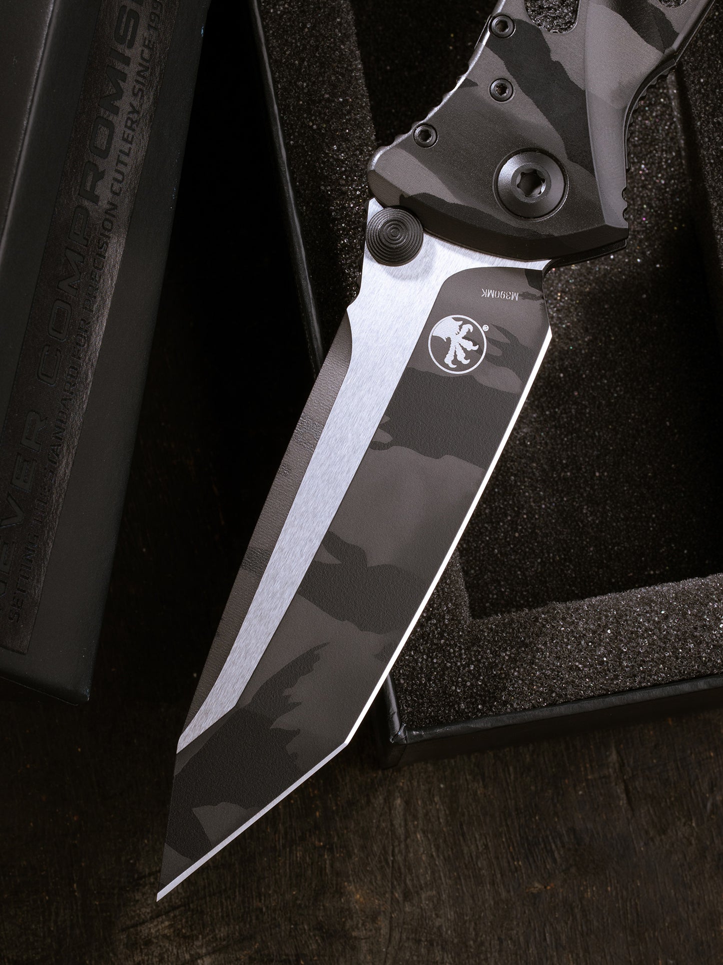 Socom Elite® T/E Standard Midnight Tiger Camo Signature Series (161-1MTCS-Z4)