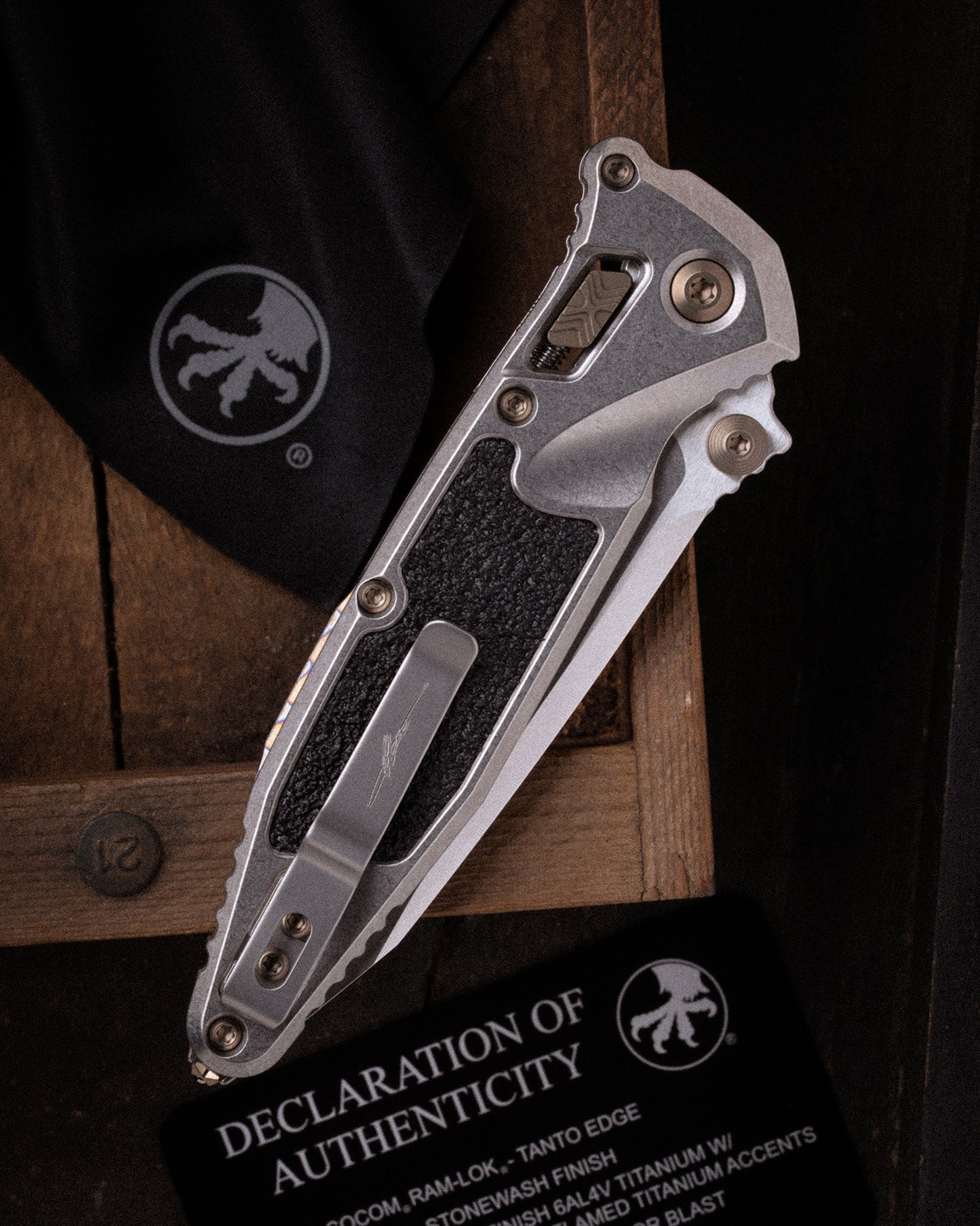 SOCOM® RAM-LOK® T/E MARFIONE SELECT STONEWASH FINISH STONEWASH FINISH TITANIUM W/ TEXTURED INLAY AND FLAMED TITANIUM ACCENTS DOUBLE VAPOR BLAST STAINLESS (161RL-10MS5)