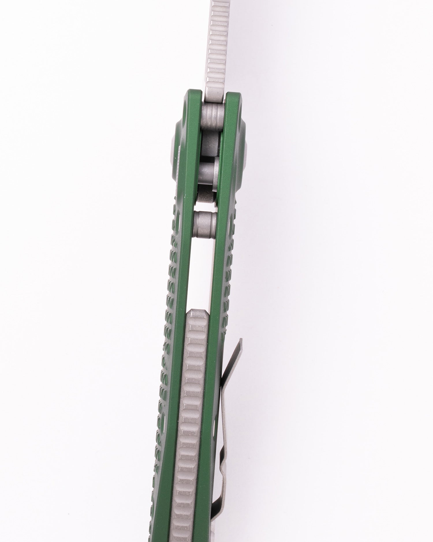 Stitch S/E Apocalyptic Full Serrate Emerald Green (169-12APEG) – MTK Inc.