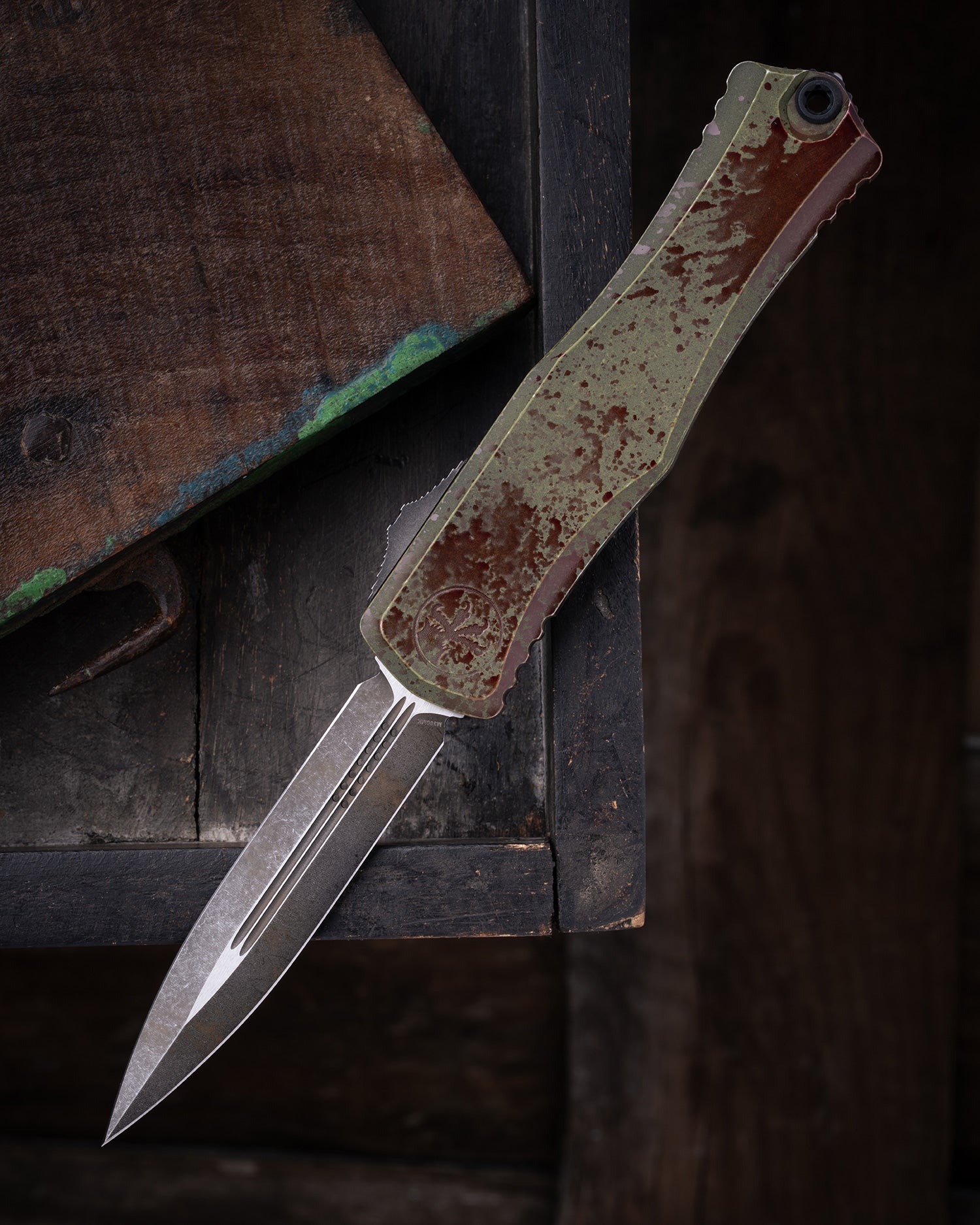 Hera® II D/E Standard Outbreak Deep Engraved Signature Series