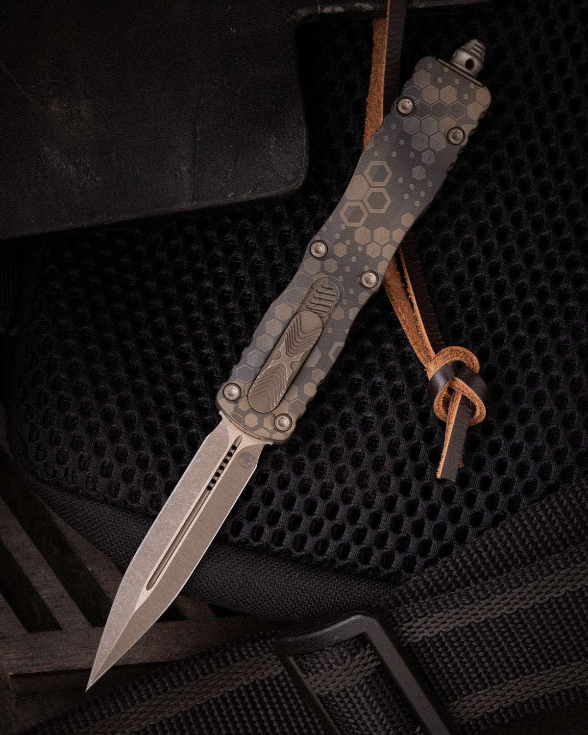 Dirac® D/E Apocalyptic® Signature Series Badlands Hex Camo Bronzed (225-13APBNHXCS)