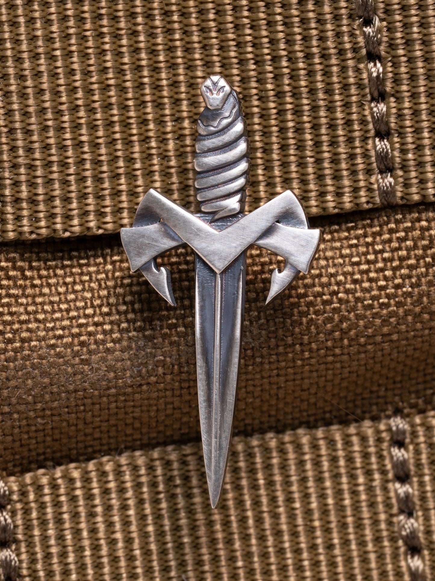 DAGGER LAPEL SILVER (1 Silver Lapel)