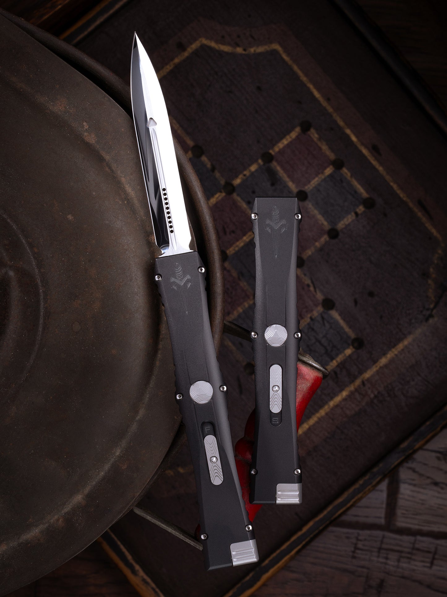 Nemesis IV – Double Edge Mirror Polish Black Hardcoat Anodized Alloy Hard Cut Stainless