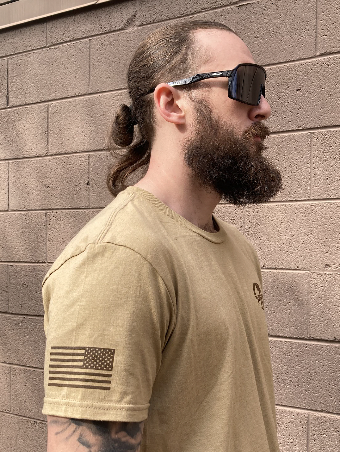 Microtech x SureFire T-Shirt FDE Tan